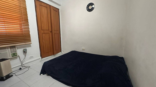 T.r. Vende Apartamento En Piso Bajo En La Urbanizacion El Parral Cod. 285533