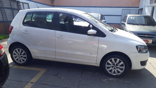 Volkswagen - Fox 1.6 G2 Imotion Prime Automático 2011