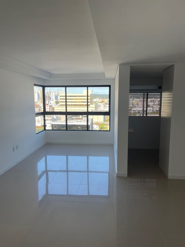 Imagem 3 de 21 de Apartamento - Ap00100 - 70190176