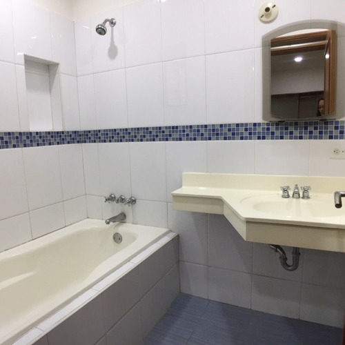 Imagen 20 de 25 de Se Vende Pb 330mts 3h+s/estdio/ 3.5b+s/ 3p La Tahona