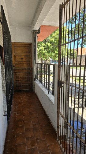 Casa Multifamiliar /lote 345mts2/ph 3 Y 2 Amb, Catan .-