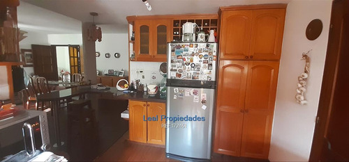 Hermosa Residencia En Barra De Carrasco. Lo Más Buscado!!!