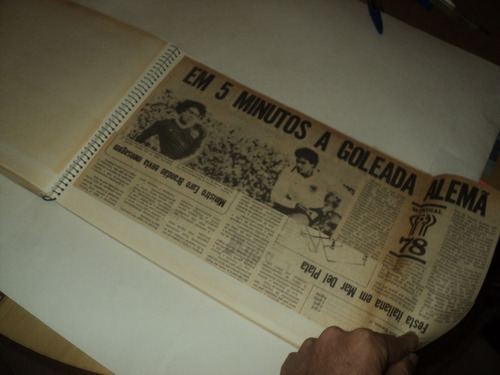 Imagem 7 de 10 de Caderno - Recortes Matéria Copa Do Mundo 1978 - Argentina