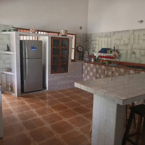 Casa En Parcela En Bejuma Sector El Rincón. Propiedad Totalmente Cercada En Bloque. Mr.