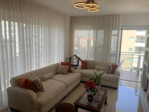 Apartamento En Alquiler En Evaristo Morales.