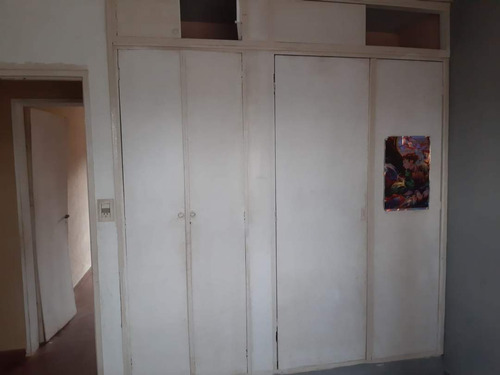 Departamento De 3 Dormitorios En Venta En Villa Cabello