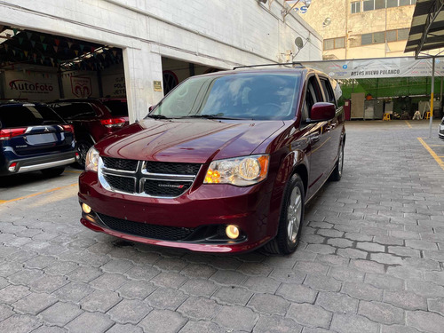 Imagen 2 de 15 de Dodge Grand Caravan 2018 3.7 Sxt+ Plus