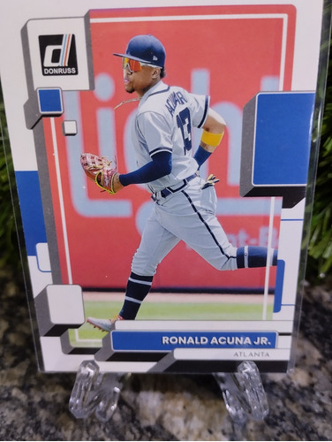 Barajita Ronald Acuña Jr Panini 2022 N°121