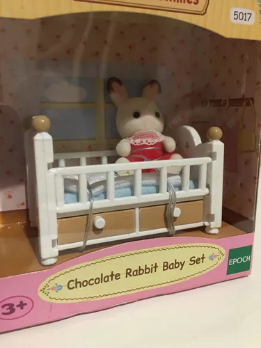 Set bebé conejo Chocolate y cama Sylvanian Families 5017