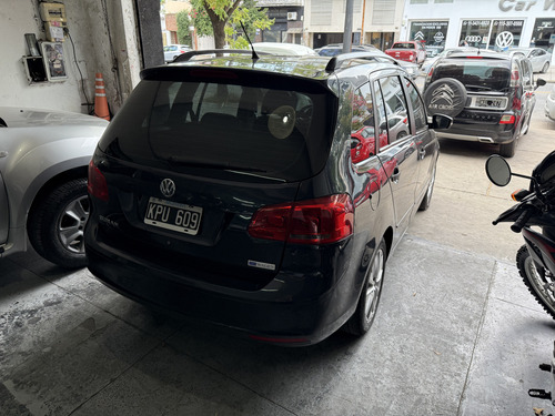 Volkswagen Suran 1.6 Trendline 11b