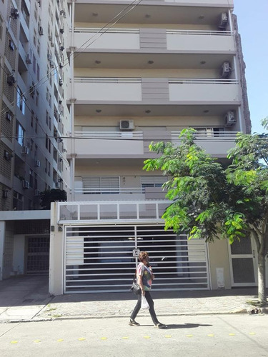 Imagen 1 de 14 de Departamento - Florida Mitre/este