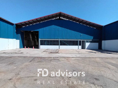 Arriendo De Bodega En Centro Logístico 1747m2 - San Bernardo