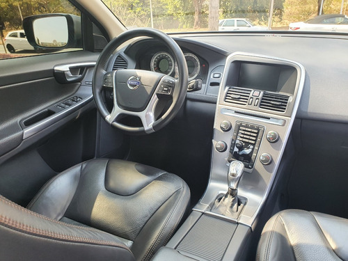 Imagem 2 de 14 de Volvo Xc60 T5 2.0 Turbo Dynamic