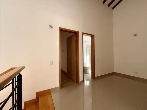 Casa Duplex En Arriendo En Unidad Abierta, A 2 Cuadras Del Parque De San Antonio