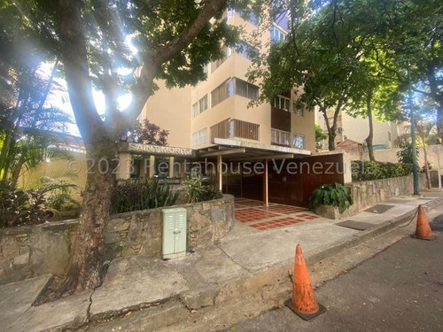 Apartamento En Alquiler. La Alameda. Mls 25-16715
