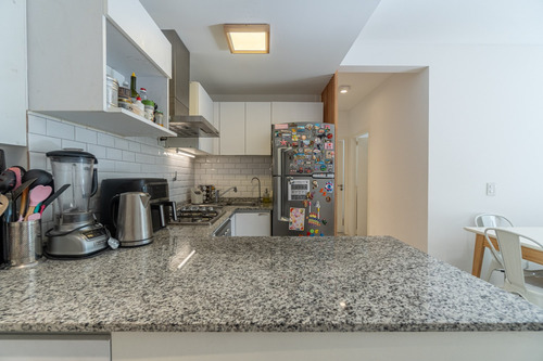 Departamento. 3 Ambientes. Balcon. Frente. 2 Baños. Amenities