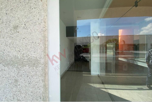 Renta De Local Comercial En Plaza Novum, Jiutepec, Morelos: La Oportunidad Ideal Para Empresas De...