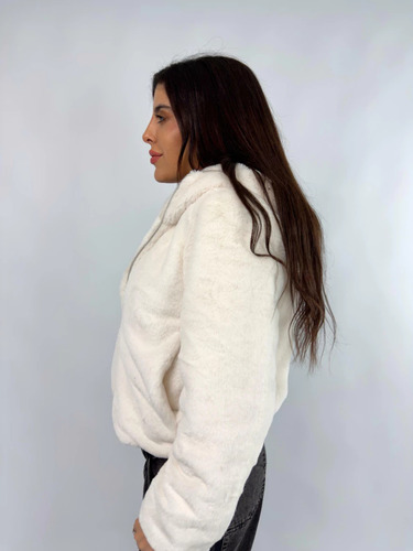 Campera De Piel Abrigada Con Capucha Forrada En Jersey