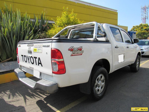Imagen 5 de 25 de Toyota Hilux 2.5 4x4