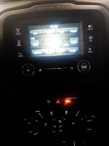 Imagem 9 de 14 de Jeep Renegade 1.8 16v Limited