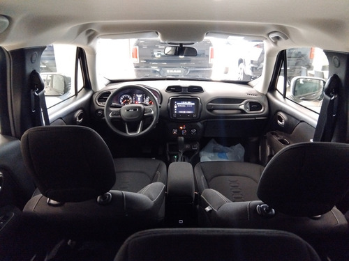Jeep Renegade 1.8 Sport At6