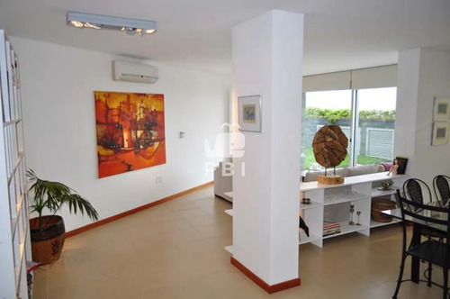 Apartamento En Peninsula, 3 Dormitorios - Calypso - Ref : Pbi14513