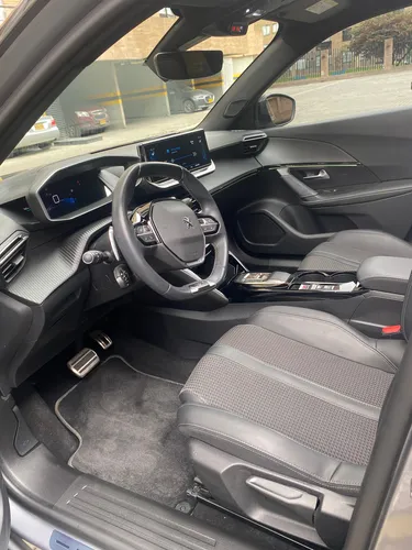 Peugeot 2008 Gt 1.2 Turbo - Modelo 2023 Full Equipo
