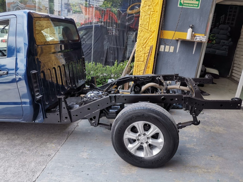 Imagen 8 de 15 de Np 300 Modelo 2019