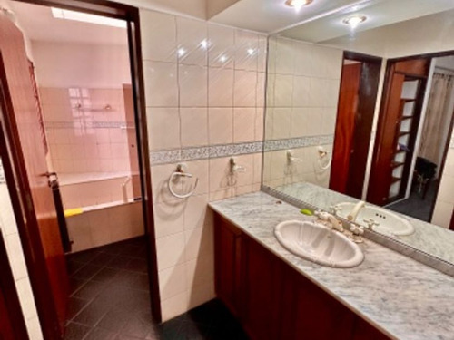 En Venta En El Palomar Hermoso 3 Ambientes En Planta Alta Tipo Casa Oportunidad. F: 9857