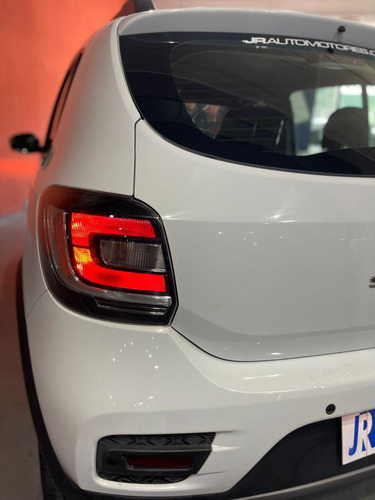 Renault Sandero Stepway 1.6 Rip Curl 105cv