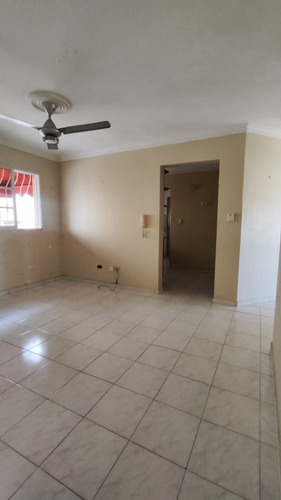 Apartamento 3 Habitaciones En Altos De Arroyo Hondo Iii