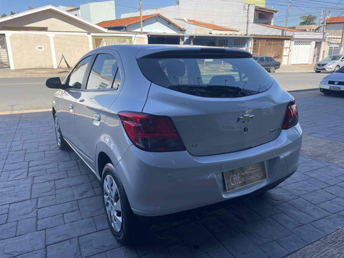 Chevrolet Onix 1.4 MPFI LT 8V FLEX 4P MANUAL