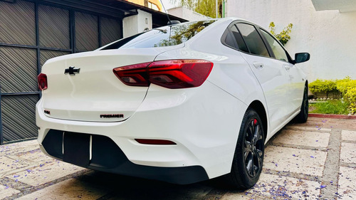 Chevrolet Onix 1.0T Premier Red Line At