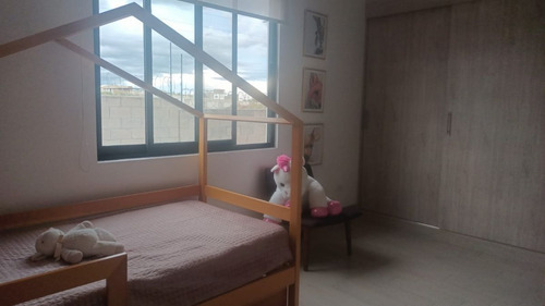 Casa En Venta En Sonterra, 2 Recamaras, 2.5 Baños, Alberca, Equipada, De Lujo!