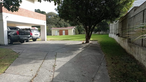 Imagen 4 de 30 de Vendo Belleza De Casa En Óptimas Condiciones, 5 Dormitorios, Amplio Terreno, Plusvalía Y Seguridad