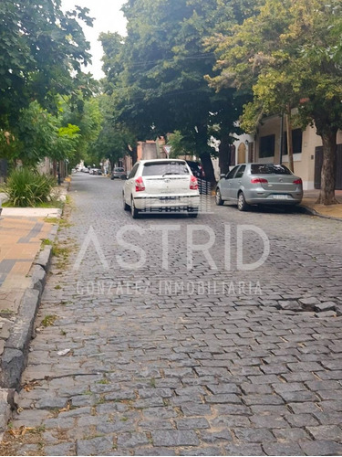 Venta Cochera Descubierta San Isidro Con Renta Oportunidad