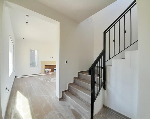 Imagen 11 de 23 de Casa En Venta En El Canton Barrio Norte Lote A Laguna