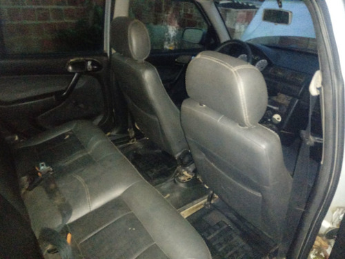 Volkswagen Gol 2001 1.0 16v Fun 5p