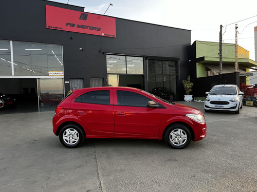 Chevrolet Onix Hatch 1.0 4P FLEX LS
