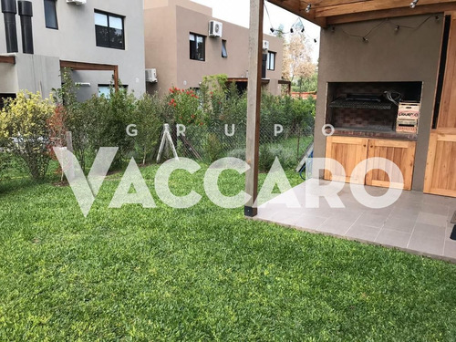 Imagen 9 de 30 de Duplex Venta Barrio Cerrado Moreno Zona Oeste