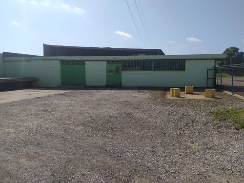 Re/max Abba Ofrece En Alquiler Galpón Con Excelente Ubicación, Autopista De La Zona Industrial Mesones, Cerca De La Entrada Del Peaje, Barcelona/anzoátegui.