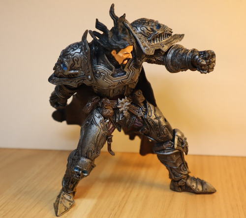 Archilon Shadowheart 2008 World Of Warcraft Dc Direct (Usado)