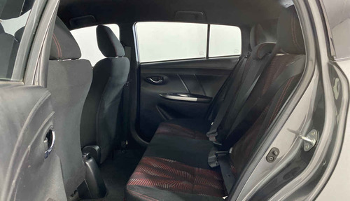 Imagen 10 de 15 de 122660 - Toyota Yaris 2017 Con Garantía