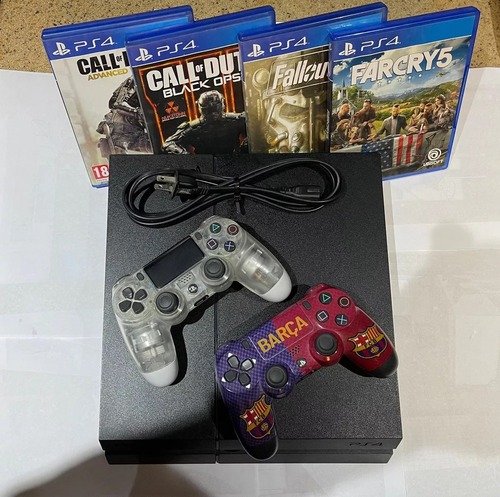 Vendo Play Station 4 Condiciones 9/10 - 2 Mandos + 4 Juegos