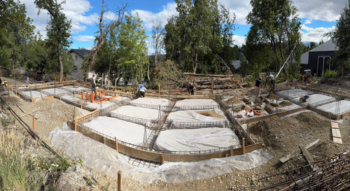 Venta Casas De Excelente Calidad Constructiva, Uf 2, A 300 Metros Del Centro De Villa La Angostura
