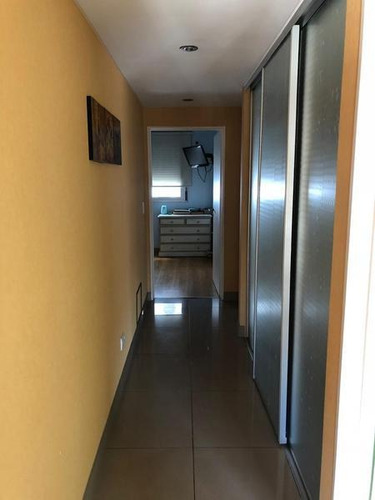 Venta De 4 Ambientes Con Cochera En Caballito. Vista A Pulmón De Manzana