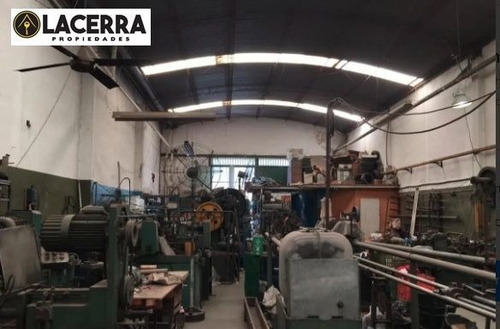 Imagen 3 de 8 de Venta De Galpon En Tres De Febrero