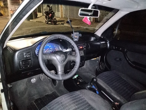 Imagem 11 de 15 de Volkswagen Gol 1.0 At 8 Válvulas