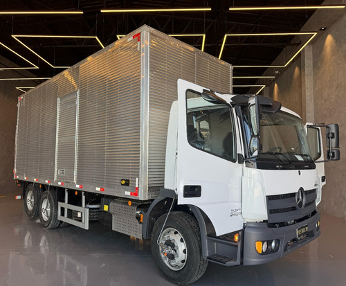 Caminhão Mb Atego 2429 Truck 6x2 2025 Baú Carga Seca.