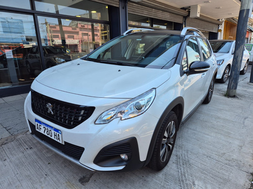 Peugeot 2008 1.6 Feline